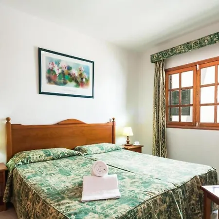 Lpc Superior Two Bedrooms, Wifi,pool, Near The Beach Apartamento Puerto del Carmen (Lanzarote)
